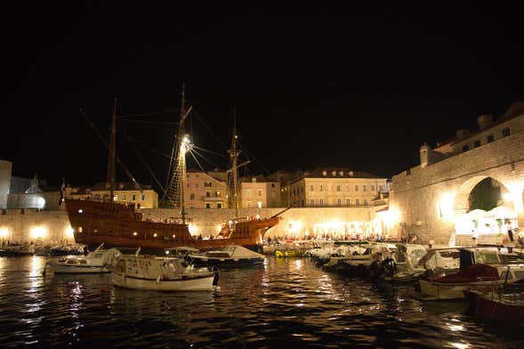 Crociera serale in galeone a Dubrovnik
