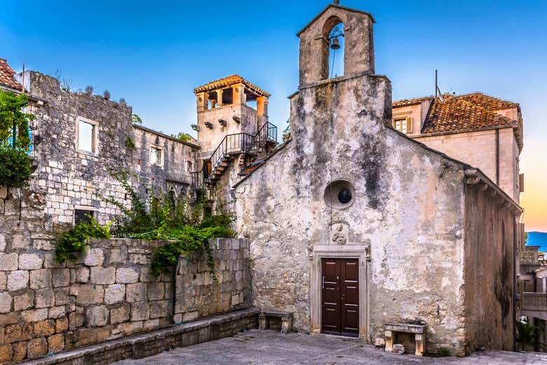 La chiesa di San Pietro a Curzola